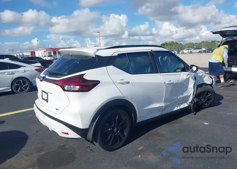 2023 Nissan Kicks Sr Xtronic Cvt z USA, uszkodzony, nr VIN 3N1CP5DV2PL503783